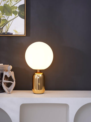 Kade Table Lamp Yeswarmlighting